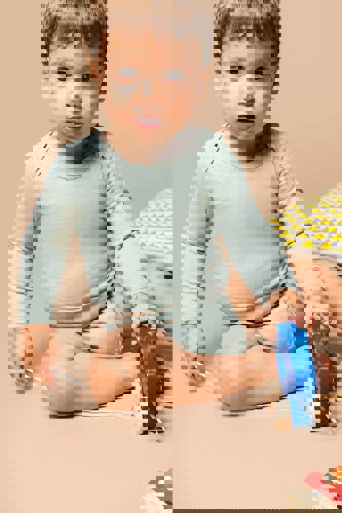 K837 - Body aus Bio-Baumwolle für Babys