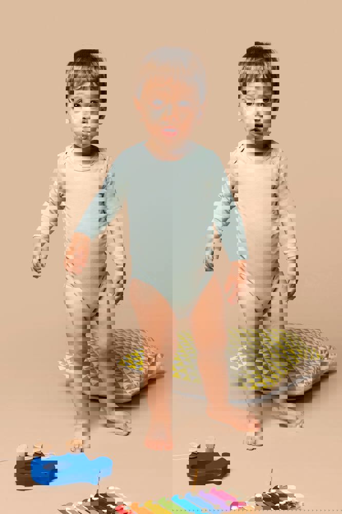 K837 - Body aus Bio-Baumwolle für Babys