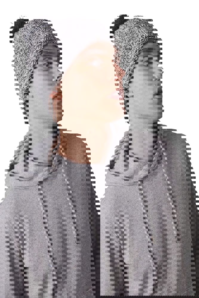 KP519 - Bommelmütze mit Umschlag.