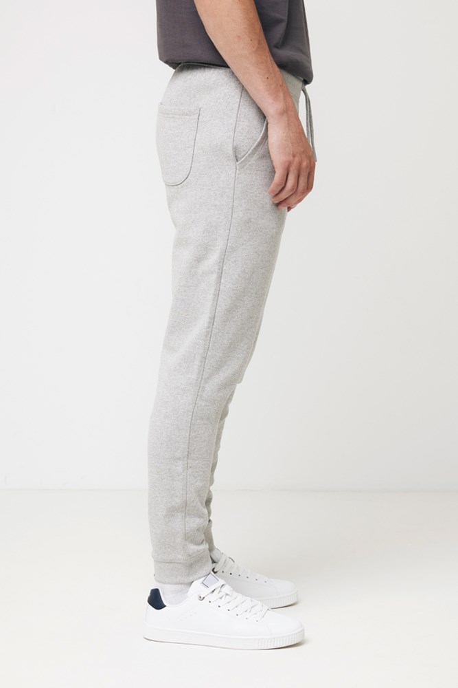 IQONIQ Cooper Jogger aus recycelter Baumwolle IQONIQ Cooper Jogger aus recycelter Baumwolle
