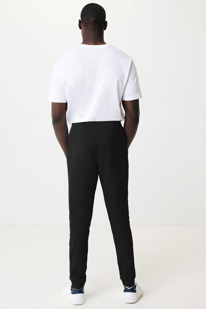IQONIQ Cooper Jogger aus recycelter Baumwolle IQONIQ Cooper Jogger aus recycelter Baumwolle
