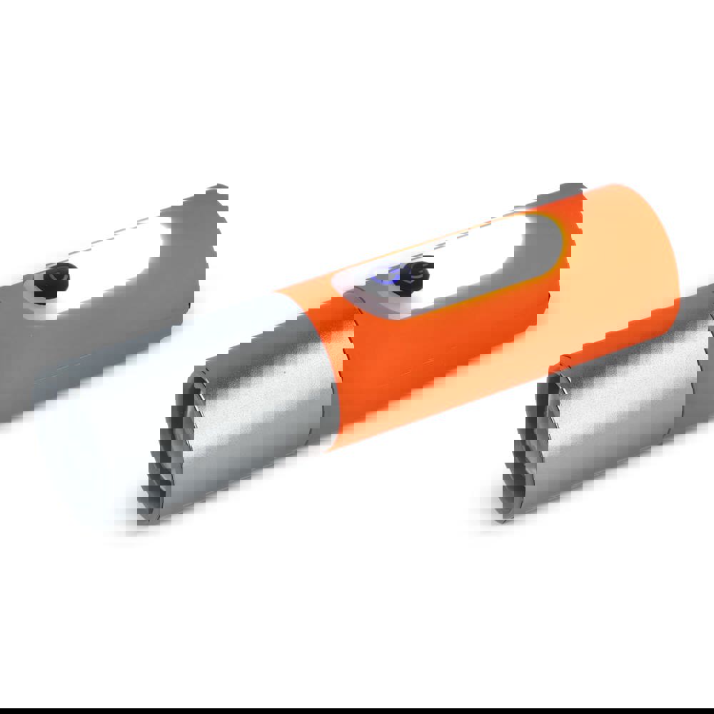 Wiederaufladbare 10-W-LED-Taschenlampe mit Zoomfunktion, 300 lm