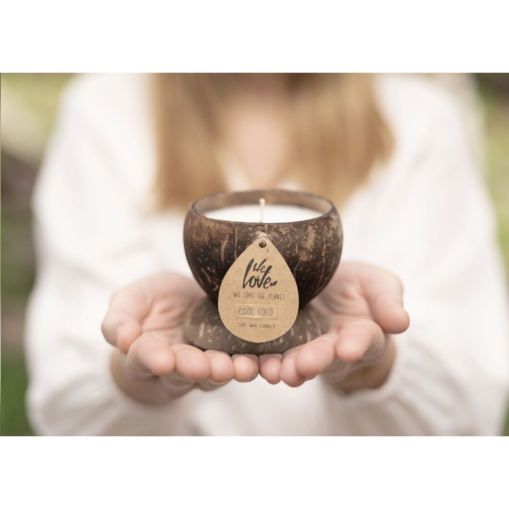 We Love The Planet Coconut Candle Kerze We Love The Planet Coconut Candle Kerze