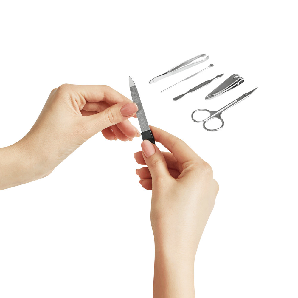 ELAINE CORK - Maniküreset