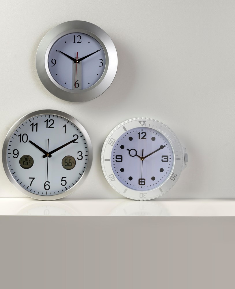 Wanduhr aus Kunststoff Ali Wanduhr aus Kunststoff Ali