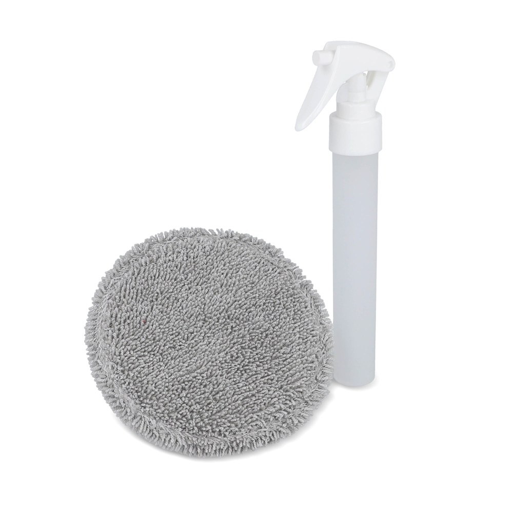 2-in-1-Spray und Reinigungstuch 2-in-1-Spray und Reinigungstuch