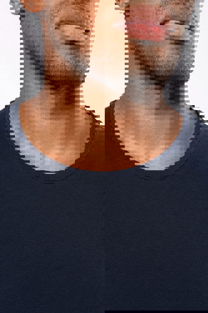 K3012C - Kurzarm-T-Shirt mit Rundhalsausschnitt K3012C - Kurzarm-T-Shirt mit Rundhalsausschnitt