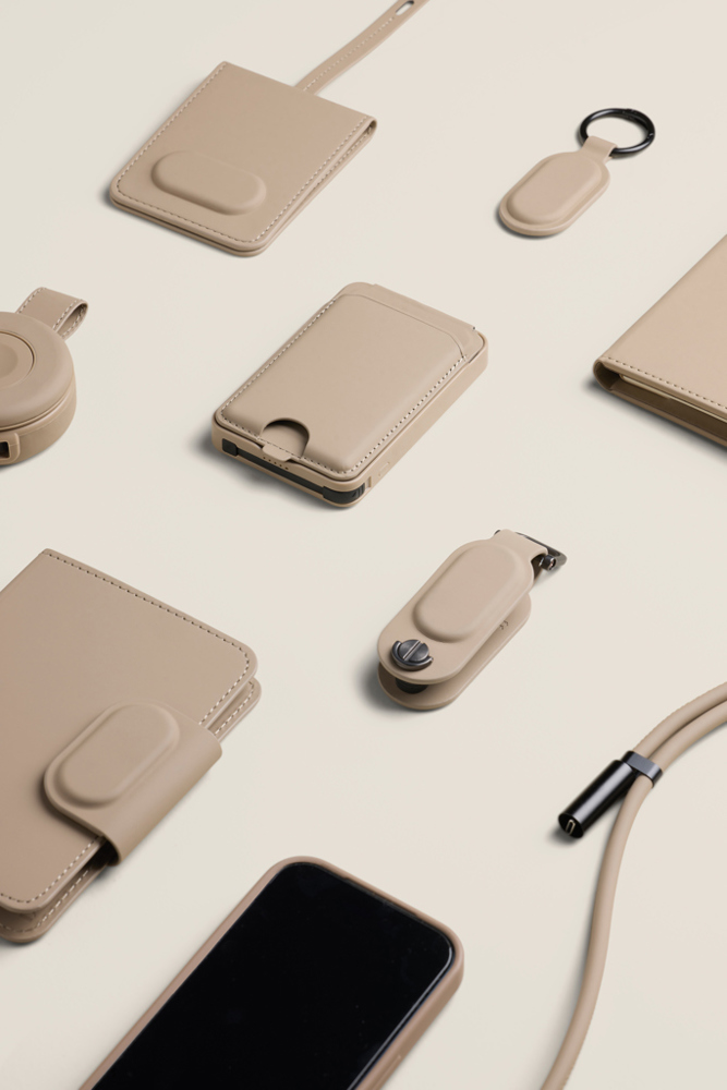 VINGA Baltimore RCS Passport Cover mit Dual-Finder